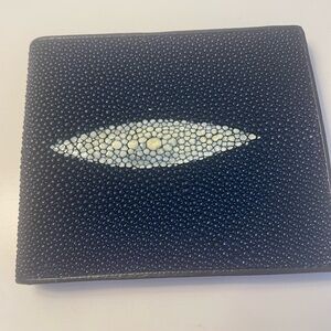 Blue Stingray Trifold Wallet Credit Cards, ID , Coin and Bill Compartments NNT